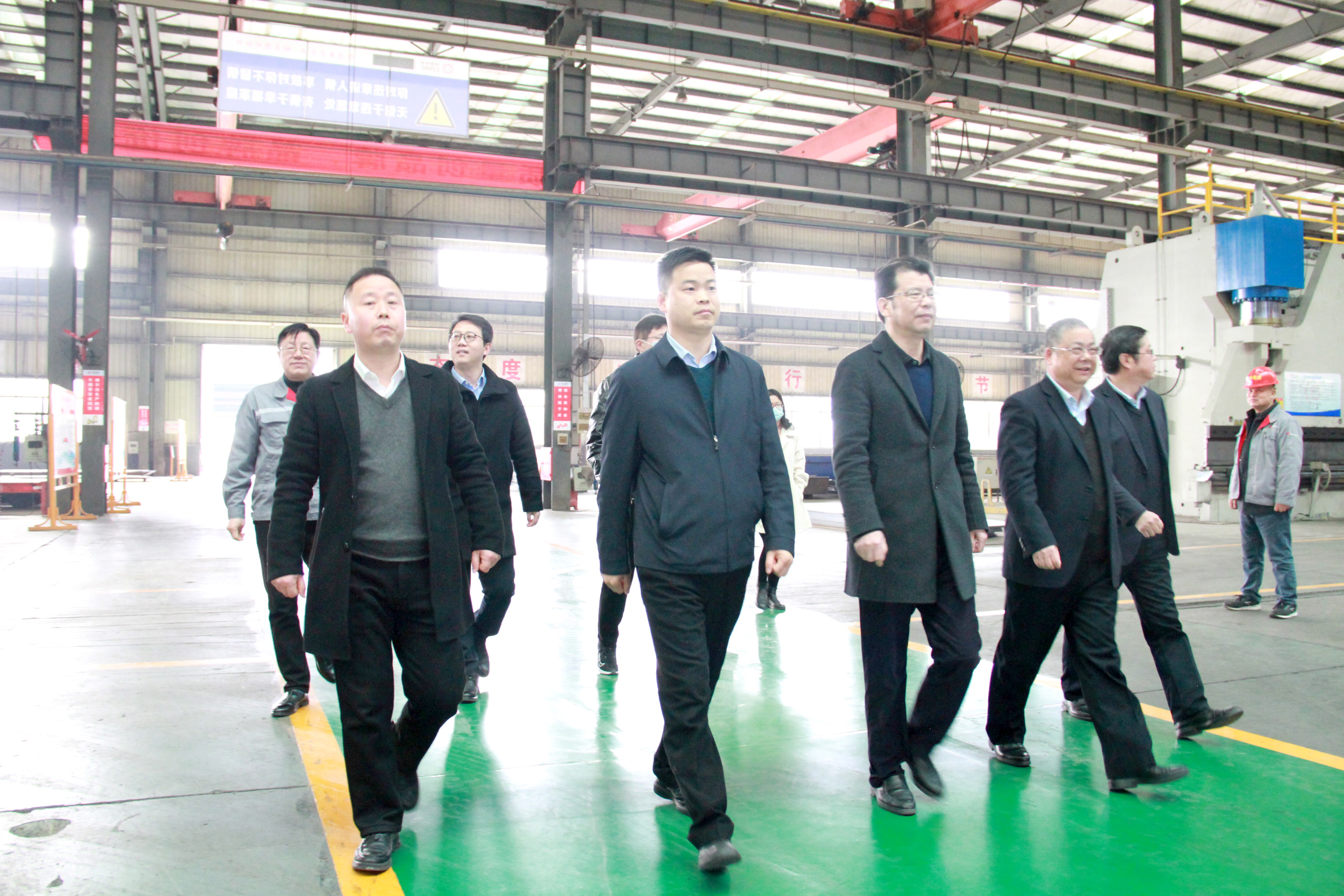 政府牽紅線，產(chǎn)學(xué)研融合--武漢科技大學(xué)夏緒輝專家團(tuán)隊(duì)一行